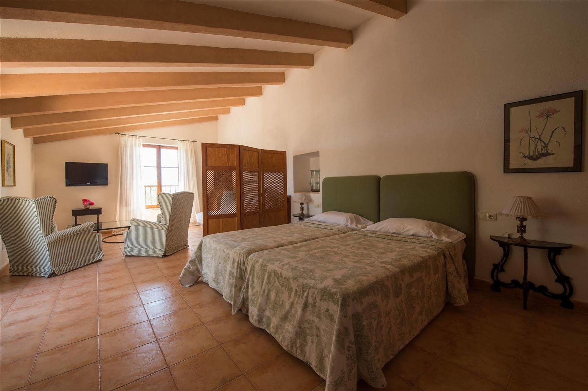 Hotel Ecoagroturismo Feliu 4*